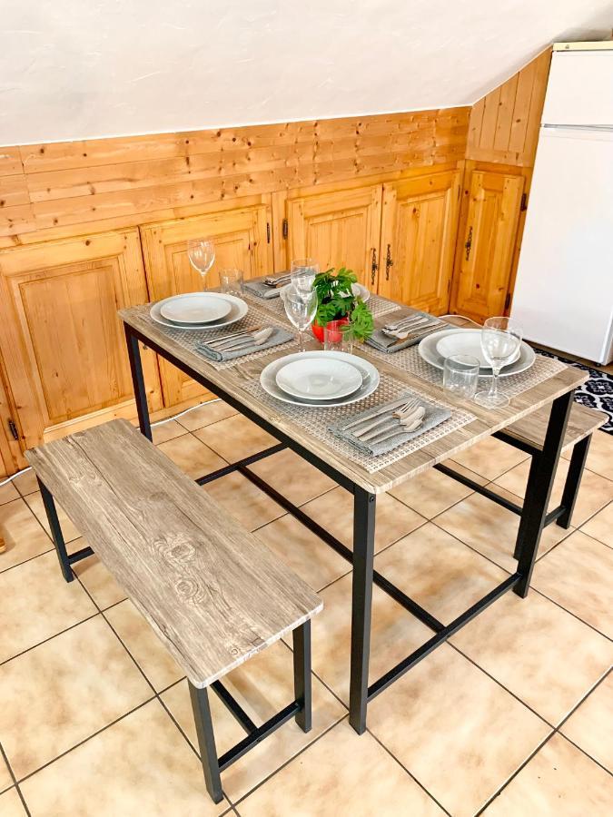 Appartement Sous Toits Proche Château Des Ducs Chambéry